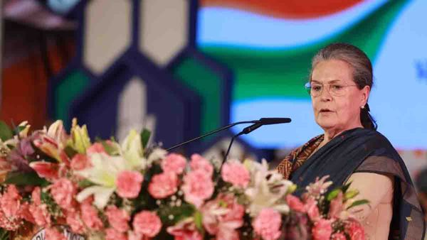 రాజకీయాలకు సోనియాగాంధీ గుడ్ బై...?