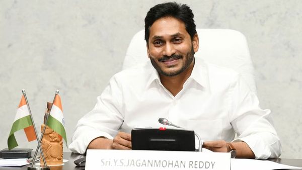 సీఎం జగన్ మార్క్ లెక్కలు - అక్కడే కీలక మలుపు : సక్సెస్ అయితే..అడ్డే లేదిక..!!