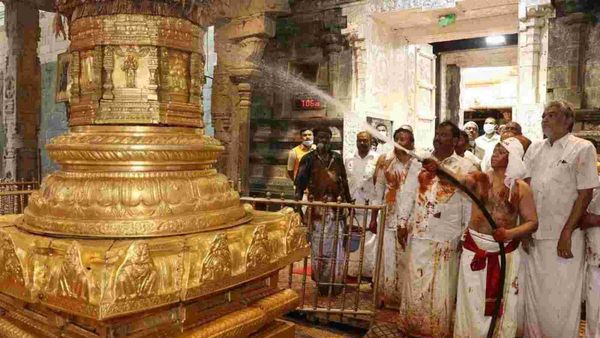 స్వామివారి ఆలయాన్ని ఎలా శుభ్రం చేస్తారో తెలుసా ?