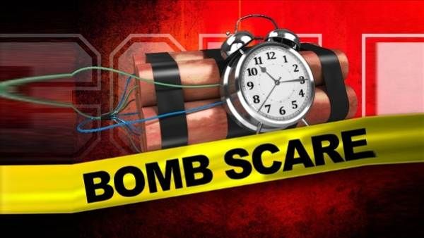 బీటెక్ చదివి బాంబులు పేల్చుతున్నారు, తుంగా తీరంలో ట్రయల్ బాంబు, ఉగ్రవాదానికి విదేశీ డబ్బు !