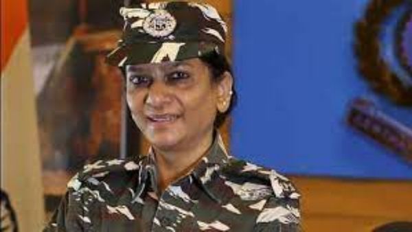 సీఆర్పీఎఫ్ సదరన్ సెక్టార్ తొలి మహిళా ఐజీపీగా చారు సిన్హా
