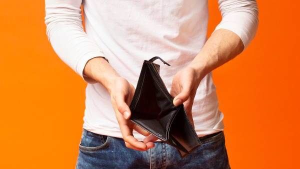 vastu tips: చీకటి పడ్డాక దానాలు చేస్తున్నారా? ఈ వస్తువులు దానంచేస్తే ధననష్టం తప్పదు!!