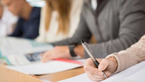 ఎన్ని తెలివితేటలు?, పరీక్షలకు భయపడి ఇంత పనిచెయ్యాలా ?, మహిళా కమీషన్ ఎంట్రీతో?