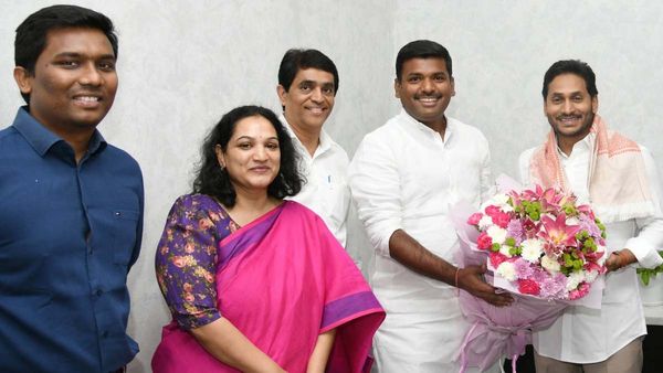 వైజాగ్ సమ్మిట్ సక్సెస్- మంత్రులు, అధికారులకు జగన్ అభినందనలు-ఇక చేయాల్సిందిదే..