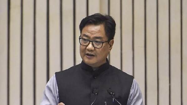 కొందరు జడ్జీలు యాంటీ-ఇండియా గ్యాంగ్ లో భాగం ! న్యాయమంత్రి కిరణ్ రిజిజు సంచలన కామెంట్స్..