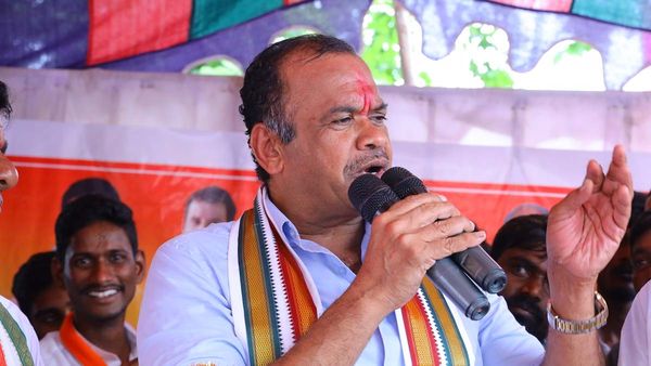 చంపేస్తారని బెదిరింపు- ఎంపీ కోమటిరెడ్డిపై కేసు..!?