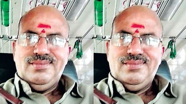 విషాదం: ఆర్టీసీ బస్సులోనే ఉరివేసుకుని కండక్టర్ ఆత్మహత్య