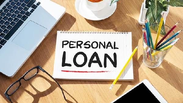 లోన్ తీసుకునేవారు ఒక్క నిముషం ఆగండి.. రూపాయికన్నా తక్కువ వడ్డీకే!