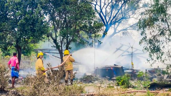 బాణాసంచా ఫ్యాక్టరీలో భారీ పేలుడు: ఏడుగురు మృతి, 9 మందికి తీవ్రగాయాలు