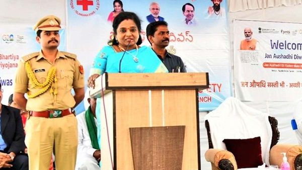 తెలంగాణ సర్కారు ఆలస్యంగా మేల్కొంది: మెడికల్ కాలేజీల అంశంపై గవర్నర్ తమిళిసై