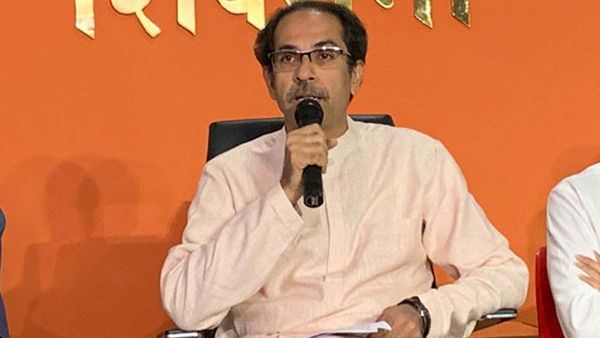 కూటమికి బీటలు: సావర్కర్ కాదన్న రాహుల్ గాంధీ వ్యాఖ్యలకు ఉద్ధవ్ ఠాక్రే వార్నింగ్!!