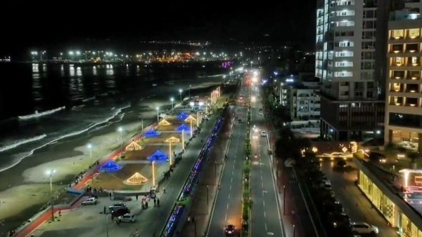 సర్వాంగ సుందరంగా విశాఖపట్నం- సరికొత్త హంగులతో మెరిసిపోతున్న సాగర నగరం