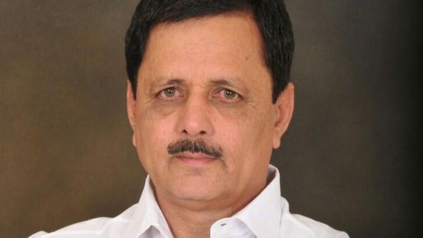 MLA: అయ్యా బెయిల్ ఇవ్వండి, కొడుకు చేసిన పనికి పదవి, పరువు మొత్తం పోయే, ఏ-1 ఎవరంటే ?