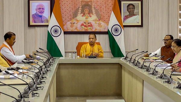 యోగీ ఆదిత్యనాథ్ చేతికి ఓబీసీ కమిషన్ రిపోర్ట్-మున్సిపల్ పోరులో కోటా అమలుకు రెడీ..