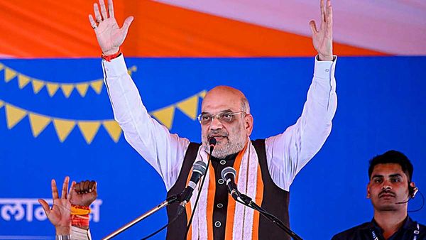 అటకెక్కిన అమిత్ షా రోడ్ షో, అపశకునం అంటూ ప్రచారం, ఉరుములు, మెరుపులు!