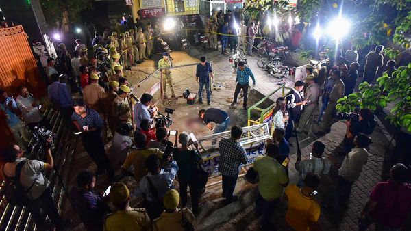 Atiq Ahmed: బాడీల్లో బుల్లెట్లు దింపిన ఆ ముగ్గురు వీళ్లే