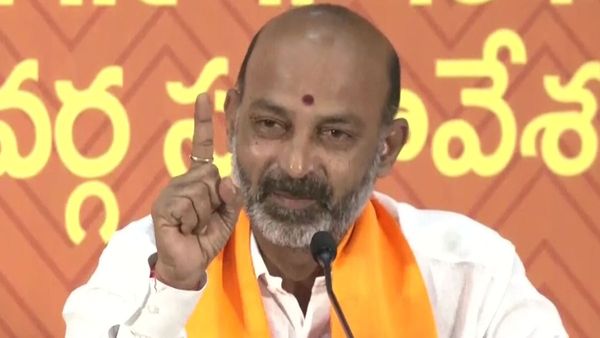 సర్వే నివేదికలు - పొత్తులపై బండి సంజయ్ కీలక వ్యాఖ్యలు..!!