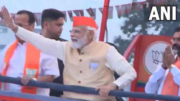 మోదీ నినాదాలతో దద్దరిల్లిన ఐటీ హబ్, బెంగళూరులో బీజేపీ జనసాగరం !