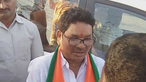 తెలంగాణాతో పోలిస్తే ఏపీలో మరీ అధ్వానపు రోడ్లు: బీజేపీ ఎంపీ షాకింగ్ వ్యాఖ్యలు!!