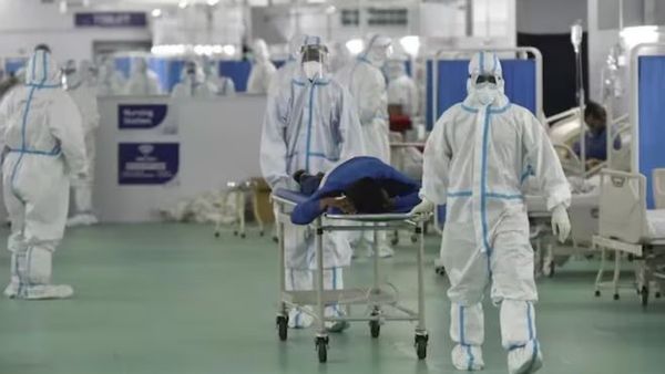 కరోనాతో పోయాడని అంత్యక్రియలు-రెండేళ్ల తర్వాత ప్రత్యక్షం..