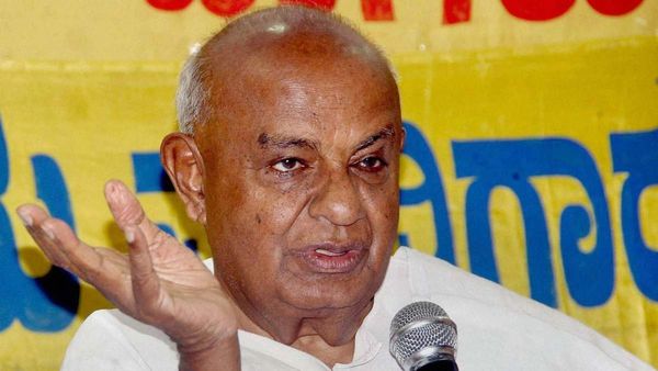 పైకి మాత్రమే శత్రువులు, లోపల ఇద్దరు మాజీ సీఎంలకు అగ్రిమెంట్ కుదిరింది, మాజీ ప్రధాని ఫైర్ !