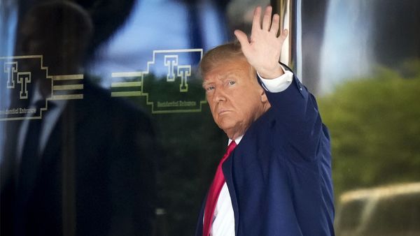 అమెరికాలో తొలిసారి: నేరారోపణలను ఎదుర్కొన్న వివిధ దేశాధ్యక్షులు, ప్రధానులు వీరే