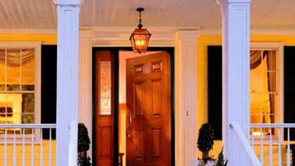 vastu tips: ఇంట్లో అశుభాలను కలిగించే వాస్తుదోషాలు ఇవే.. తస్మాత్ జాగ్రత్త!!