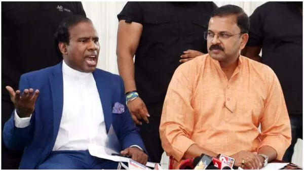 వైజాగ్ స్టీల్ పోరు : కేఏ పాల్ తో చేతులు కలిపిన జేడీ లక్ష్మీనారాయణ..