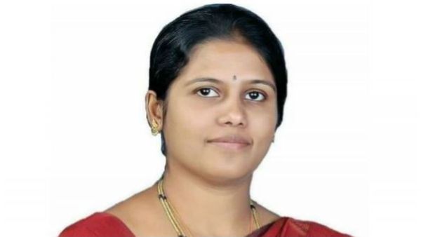 క్లైమాక్స్ లో వెనక్కి తగ్గిన మేడమ్, చివరి నిమిషంలో పోటీ నుంచి జంప్ !