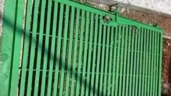 Fact Check: సమాధులకు తాళం.. పాకిస్థాన్‍లో కాదు.. మన హైదరాబాద్‍లోనే..!