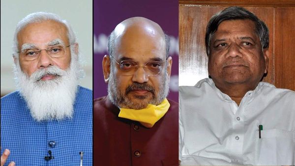 మాజీ సీఎంకు సీటు ఇవ్వకూడదని మోదీ, అమిత్ షా చెప్పారు. కేంద్ర మంత్రి షాక్ !