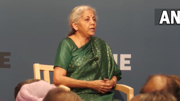 పాకిస్తాన్ కంటే బాగా చూసుకుంటున్నాం: ముస్లింలపై నిర్మల సీతారామన్ కీలక వ్యాఖ్యలు