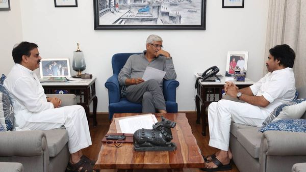 ఆ `ప్యాకేజీ` చెల్లింపుల్లో జాప్యం- కేంద్రమంత్రికి పవన్ కంప్లైంట్