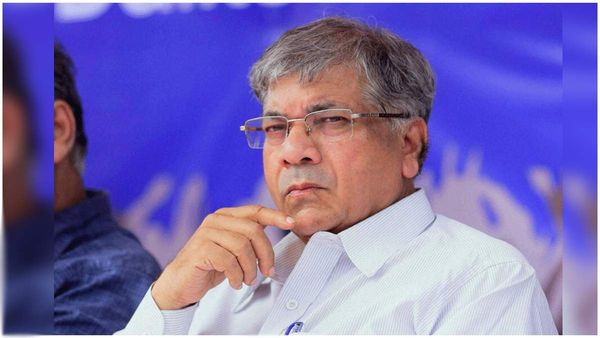 Ambedkar: ‍హైదరాబాద్‍ను దేశానికి రెండో రాజధాని చేయాలి.. అంబేడ్కర్ మనవడు డిమాండ్..