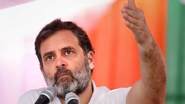Rahul Gandhi: రాహుల్ గాంధీకి ఊరట.. దిగువ కోర్టు తీర్పుపై హైకోర్టు స్టే..