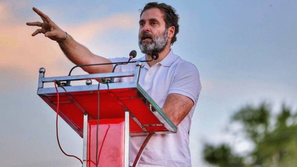 మోదీకి చాలెంజ్ చేసిన యువరాజు, మహిళలకు బంపర్ ఆఫర్, దమ్ముంటే !