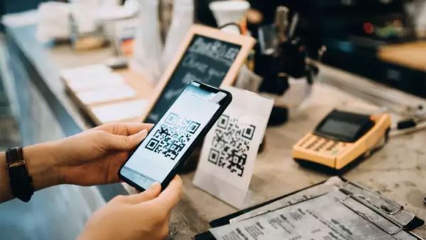 ట్రైన్ టికెట్లు EMI పద్ధతిలో చెల్లించండి!