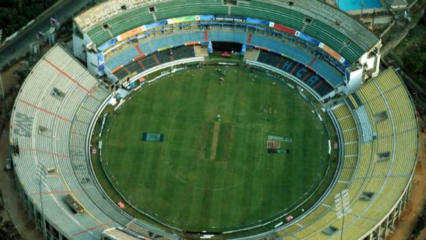 ఉప్పల్‌లో ఐపీఎల్ మ్యాచ్: ట్రాఫిక్ అడ్వైజరీ ఇలా, మెట్రో, బస్సుల సేవలు