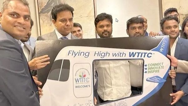 సింగపూర్‌లో ప్రపంచ తెలుగు ఐటీ మహాసభ స్కై సోరర్‌ను ప్రారంభించిన మంత్రి కేటీఆర్