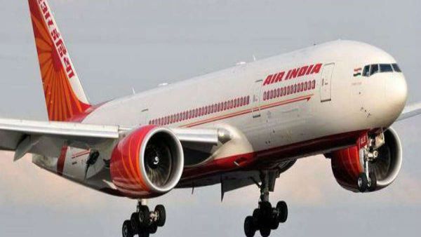 Air India: ప్రయాణికురాలికి తేలు కాటు.. అదీ విమానం గాల్లో ఉండగా..
