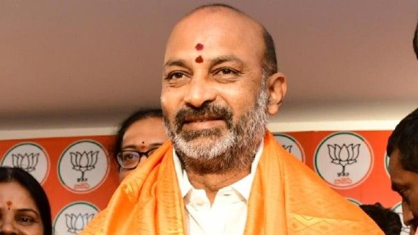 బిజెపి సింహంలా.. సింగిల్ గా: బండి సంజయ్ తగ్గట్లేదుగా!!