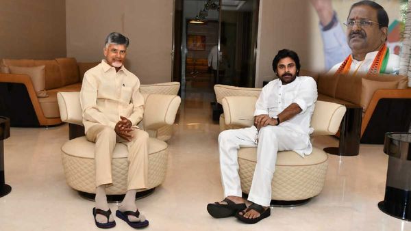 మూడు పార్టీలు కలుస్తాయి - పవన్ కలత చెందారు : బీజేపీ నేతల సంచలనం..!!