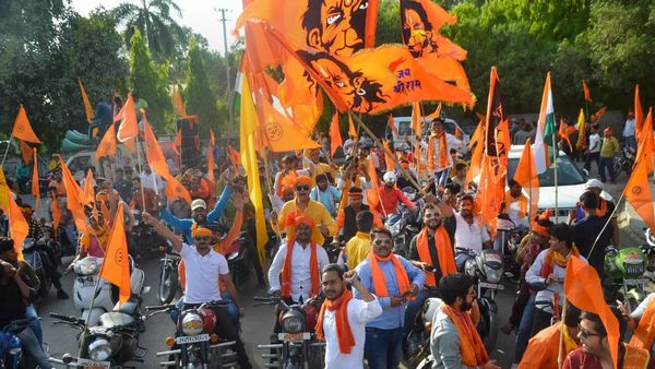 వెంటనే హనుమాన్ చాలీసా పారాయణాన్ని ఆపండి