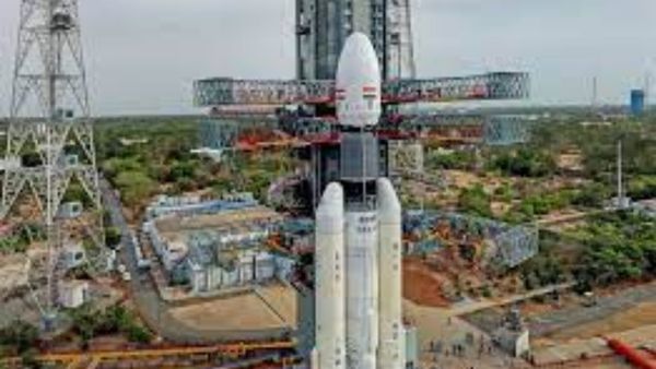 ఇస్రోలో భారీగా ఉద్యోగాలు: వెంటనే అప్లై చేయండి, రూ. 50వేలకుపైగా జీతం