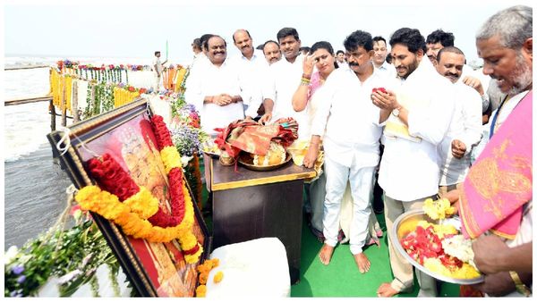 ఏపీలో మరో బిగ్గెస్ట్ ప్రాజెక్ట్- నిర్మాణ పనులను ప్రారంభించిన వైఎస్ జగన్