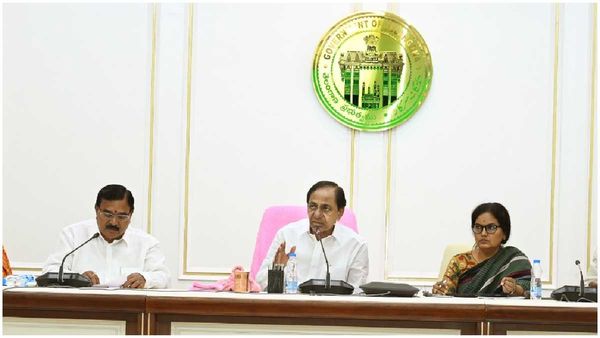 కొత్త సచివాలయంలో కేసీఆర్ తొలి సమీక్ష: పాలమూరు-రంగారెడ్డి ప్రాజెక్టుపై కీలక ఆదేశాలు