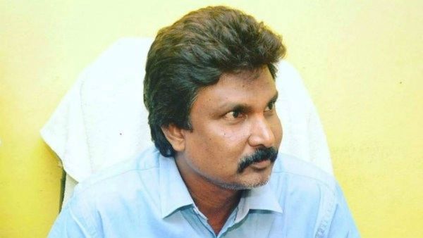 కౌంటింగ్, బాంబు పేల్చిన లఖన్ బాయ్, బీజేపీలోకి 20 మంది కాంగ్రెస్ ఎమ్మెల్యేలు?