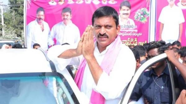 కాంగ్రెస్‌లోకి మాజీ ఎంపీ పొంగులేటి.. చేరికకు ముహూర్తం ఫిక్స్!!