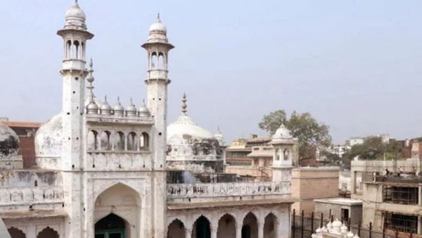 జ్ఞానవాపి మసీదు: అలహాబాద్ హైకోర్టు తీర్పుపై సుప్రీంకోర్టు స్టే