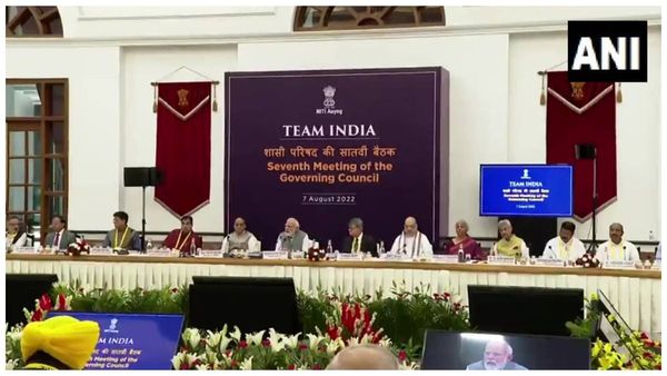 Niti Aaayog Meet : నీతి ఆయోగ్ భేటీకి కేసీఆర్ సహా ఏడుగురు సీఎంలు దూరం-జగన్, నవీన్ హాజరు..